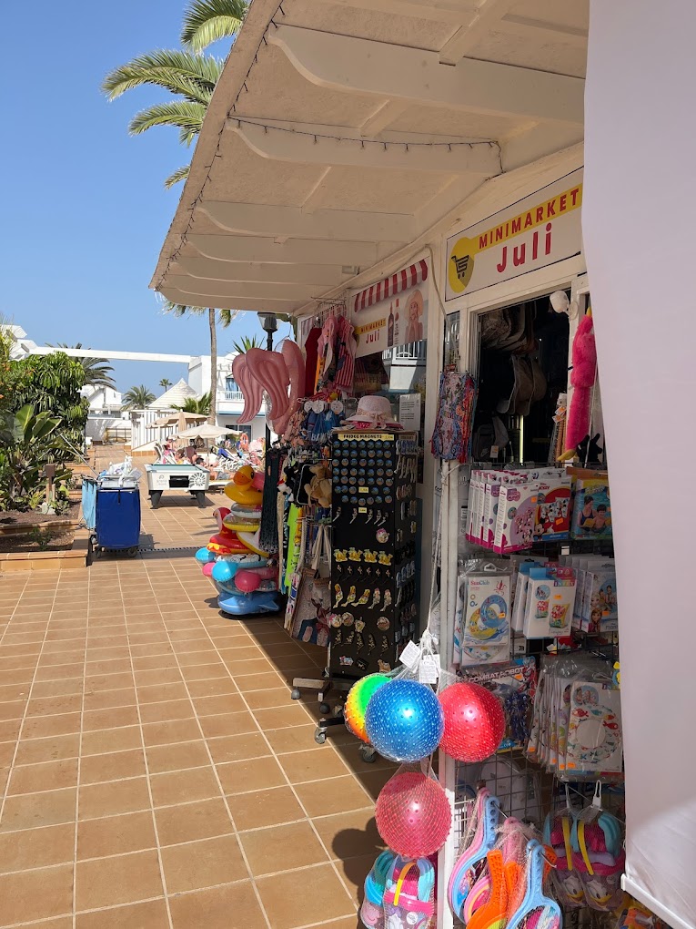 Mini Market Juli